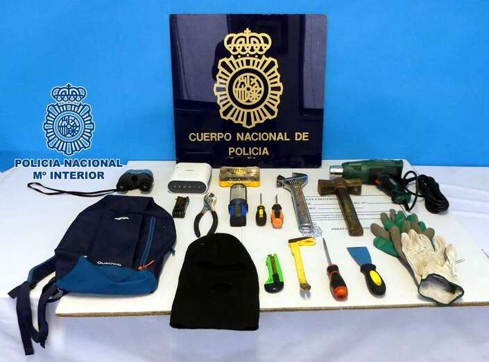 Efectos intervenidos por la Policía Nacional a los detenidos (Foto TA)